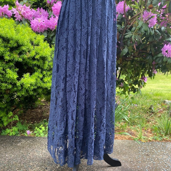 Chelsea28 Navy Blue Lace Midi Dress Small NWT - Picture 11 of 16